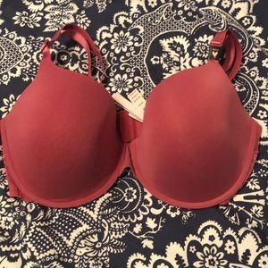 NWT Victoria’s Secret Demi T-Shirt Bra